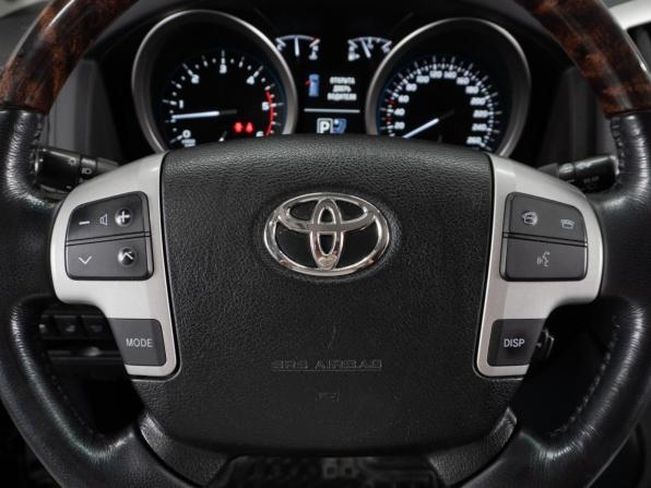 Toyota Land Cruiser 200 Series Рестайлинг 1 с пробегом 2012 года, цена 3 600 000 рублей, 227192 км, внедорожник, Автокод Объявления