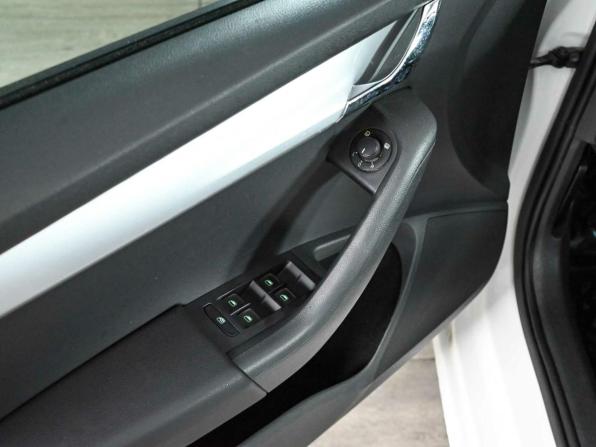 Skoda Octavia III (A7) с пробегом 2015 года, цена 1 180 000 рублей, 232578 км, лифтбек, Автокод Объявления