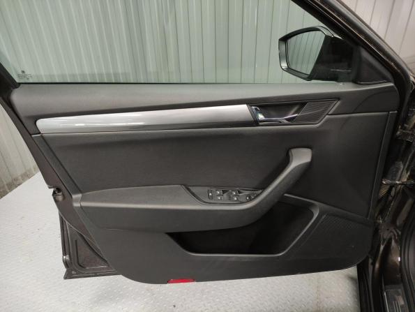 Skoda Superb III с пробегом 2016 года, цена 1 692 000 рублей, 138789 км, лифтбек, Автокод Объявления