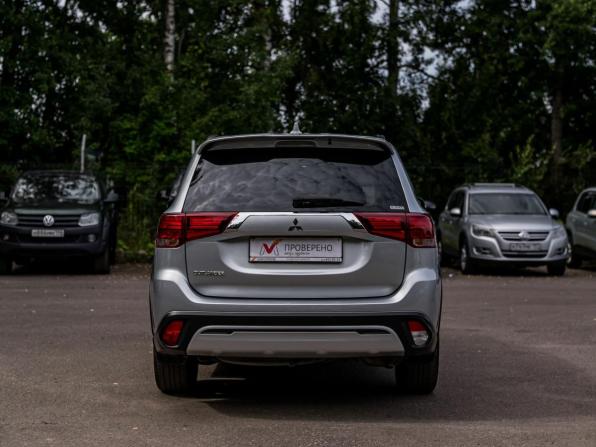Mitsubishi Outlander III Рестайлинг 3 с пробегом 2022 года, цена 2 425 000 рублей, 138698 км, внедорожник, Автокод Объявления