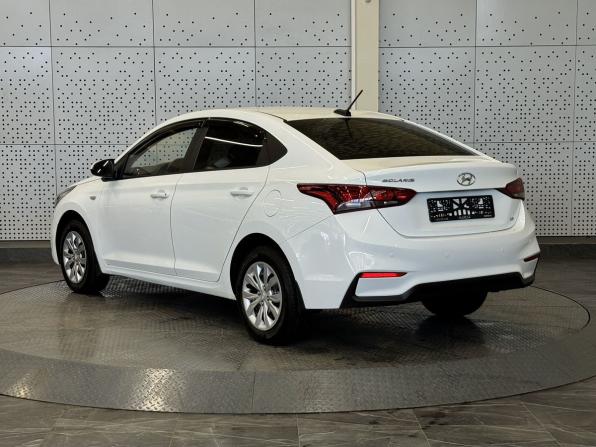 Hyundai Solaris II с пробегом 2017 года, цена 540 000 рублей, 162216 км, седан, Автокод Объявления