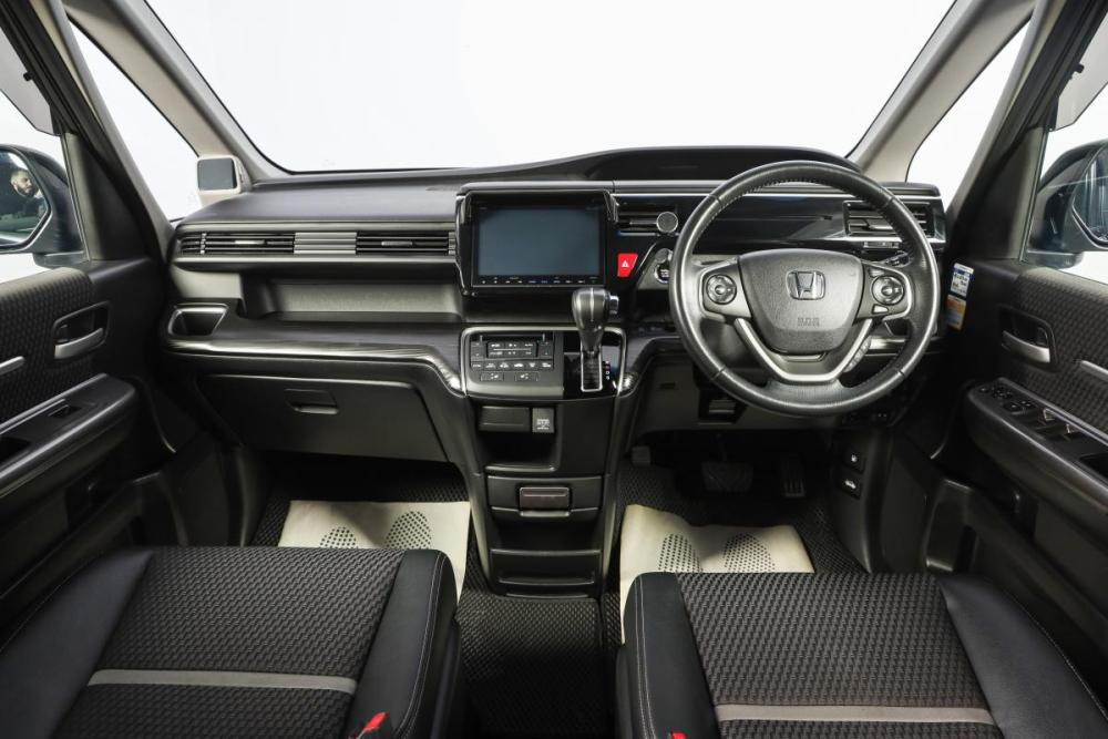 Honda Stepwgn V Новосибирск  - изображение 9
