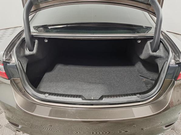 Mazda 6 III (GJ) Рестайлинг 2 с пробегом 2019 года, цена 2 399 000 рублей, 92393 км, седан, Автокод Объявления