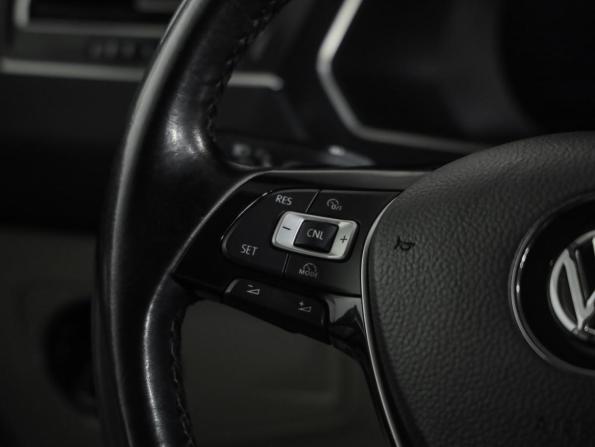Volkswagen Tiguan II с пробегом 2017 года, цена 2 269 000 рублей, 149503 км, внедорожник, Автокод Объявления