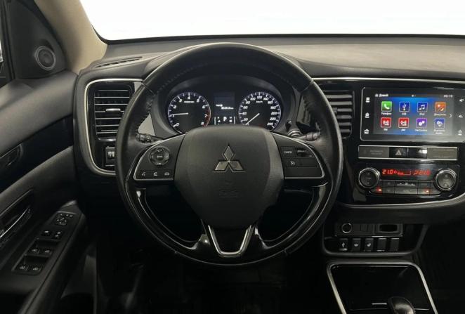 Mitsubishi Outlander III Рестайлинг 3 с пробегом 2019 года, цена 1 990 000 рублей, 117304 км, внедорожник, Автокод Объявления