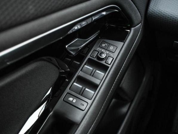 Land Rover Range Rover Evoque II с пробегом 2019 года, цена 3 649 000 рублей, 135552 км, внедорожник, Автокод Объявления
