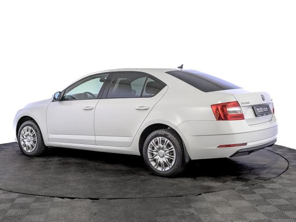 Skoda Octavia III (A7) Рестайлинг с пробегом 2019 года, цена 1 725 000 рублей, 107653 км, лифтбек, Автокод Объявления