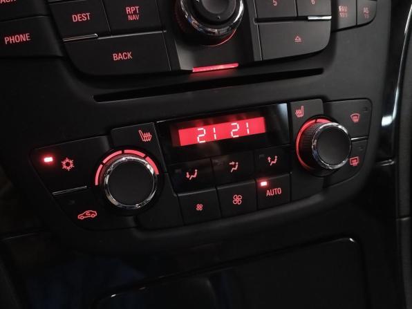 Opel Insignia I с пробегом 2012 года, цена 880 000 рублей, 147000 км, хэтчбек, Автокод Объявления
