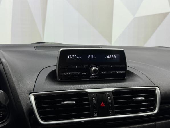 Mazda 3 III (BM) с пробегом 2013 года, цена 940 000 рублей, 238405 км, хэтчбек, Автокод Объявления