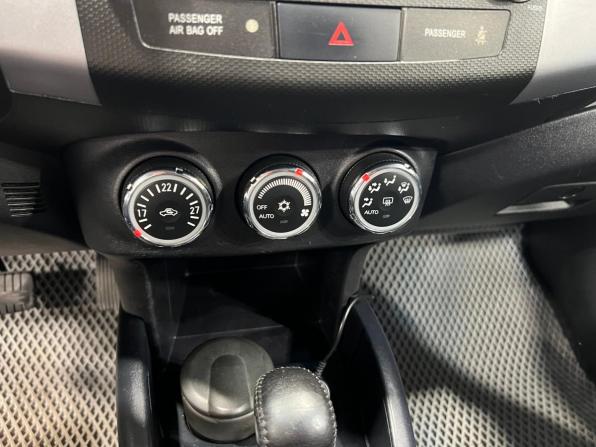 Mitsubishi Outlander II Рестайлинг с пробегом 2012 года, цена 1 245 000 рублей, 251106 км, внедорожник, Автокод Объявления