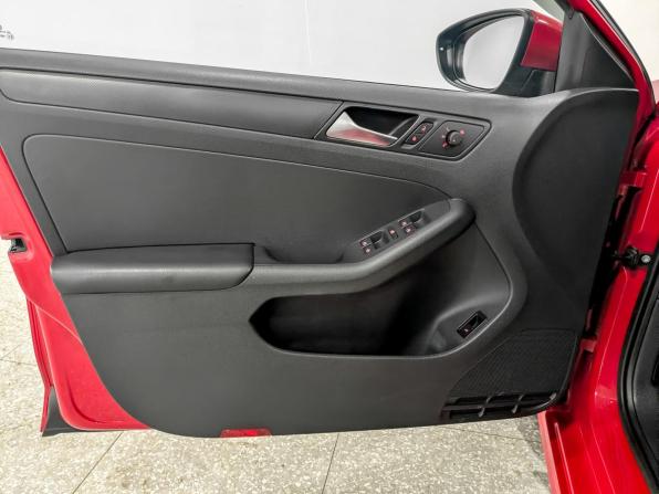 Volkswagen Jetta VI Рестайлинг с пробегом 2014 года, цена 1 315 000 рублей, 55663 км, седан, Автокод Объявления