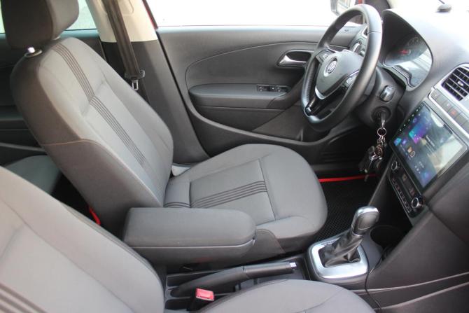 Volkswagen Polo V Рестайлинг с пробегом 2017 года, цена 1 055 000 рублей, 148203 км, седан, Автокод Объявления
