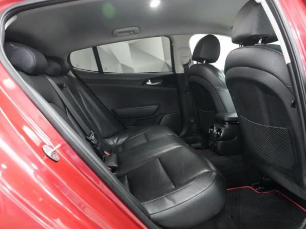 Kia Stinger I с пробегом 2019 года, цена 2 313 000 рублей, 180000 км, лифтбек, Автокод Объявления
