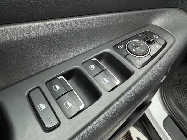 Hyundai Santa Fe IV Рестайлинг с пробегом 2022 года, цена 2 600 000 рублей, 121419 км, внедорожник, Автокод Объявления