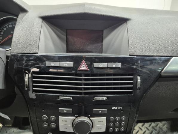 Opel Astra H Рестайлинг с пробегом 2013 года, цена 584 000 рублей, 239260 км, хэтчбек, Автокод Объявления