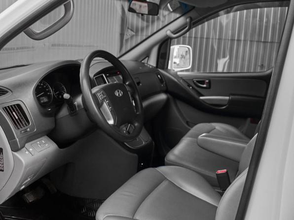 Hyundai Grand Starex I Рестайлинг с пробегом 2017 года, цена 2 590 000 рублей, 113344 км, минивэн, Автокод Объявления