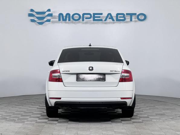 Skoda Octavia III (A7) Рестайлинг с пробегом 2018 года, цена 1 890 000 рублей, 92500 км, лифтбек, Автокод Объявления