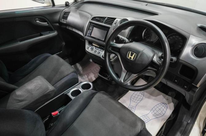 Honda Stream II с пробегом 2007 года, цена 949 000 рублей, 330000 км, компактвэн, Автокод Объявления