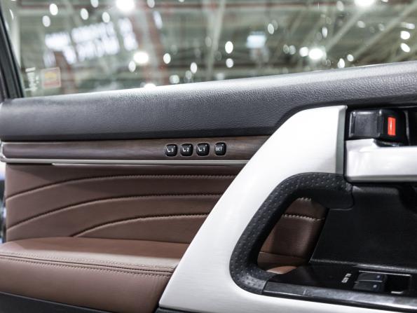 Toyota Land Cruiser 200 Series Рестайлинг 2 с пробегом 2019 года, цена 7 699 000 рублей, 93152 км, внедорожник, Автокод Объявления