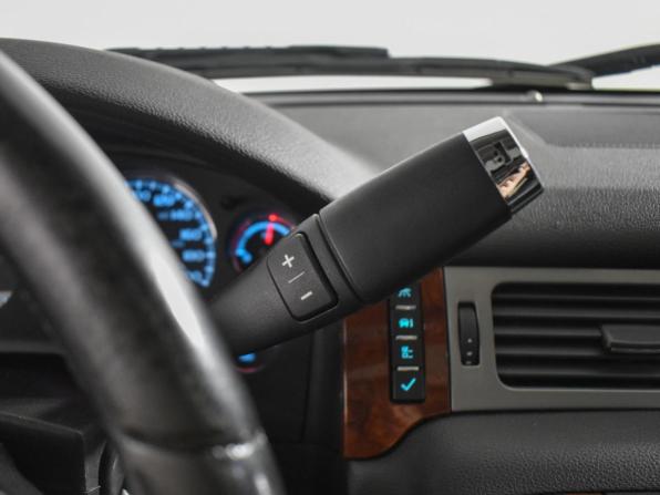Chevrolet Tahoe III с пробегом 2013 года, цена 1 990 000 рублей, 182000 км, внедорожник, Автокод Объявления