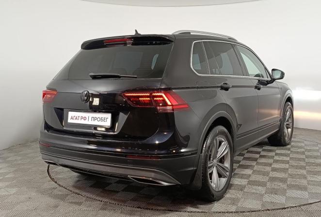 Volkswagen Tiguan II с пробегом 2017 года, цена 2 470 000 рублей, 240582 км, внедорожник, Автокод Объявления
