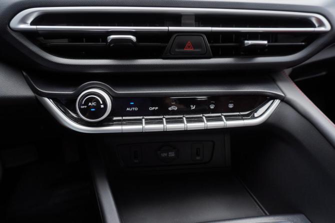 Changan Eado Plus с пробегом 2023 года, цена 1 750 000 рублей, 8390 км, седан, Автокод Объявления