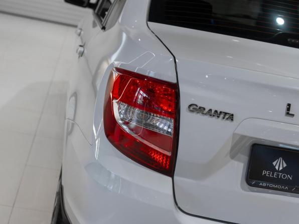 Lada (ВАЗ) Granta I Рестайлинг с пробегом 2024 года, цена 995 000 рублей, 44691 км, седан, Автокод Объявления
