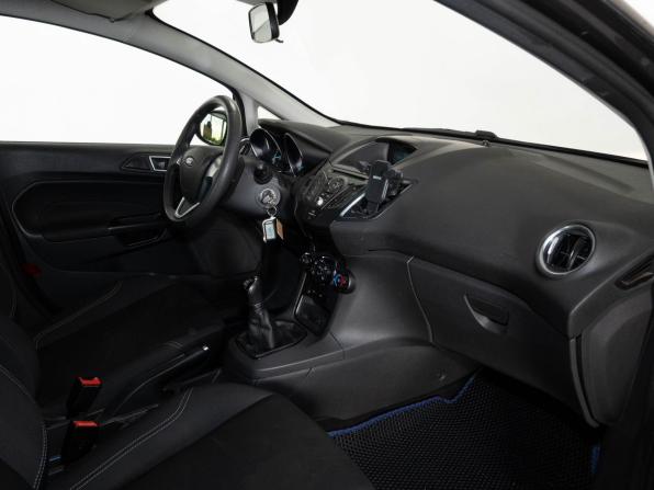 Ford Fiesta Mk6 Рестайлинг с пробегом 2016 года, цена 870 000 рублей, 86596 км, седан, Автокод Объявления