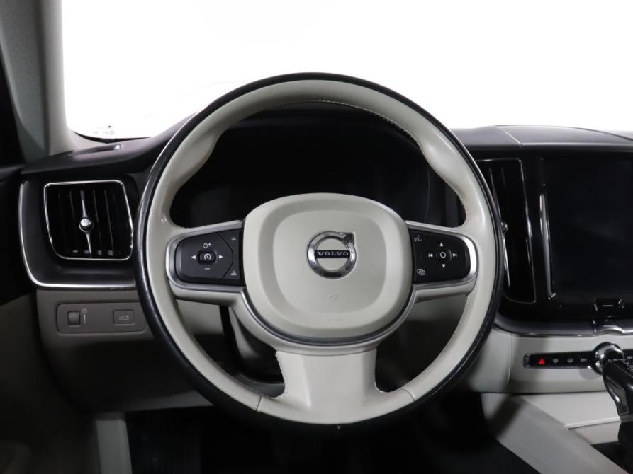 Volvo XC60 II Москва  - изображение 19
