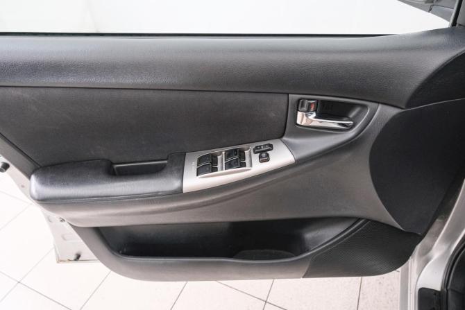 Toyota Corolla IX (E120 E130) Рестайлинг с пробегом 2006 года, цена 749 000 рублей, 299435 км, седан, Автокод Объявления