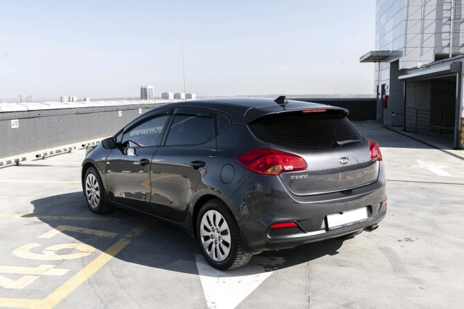 Kia Ceed II с пробегом 2015 года, цена 949 000 рублей, 274605 км, хэтчбек, Автокод Объявления