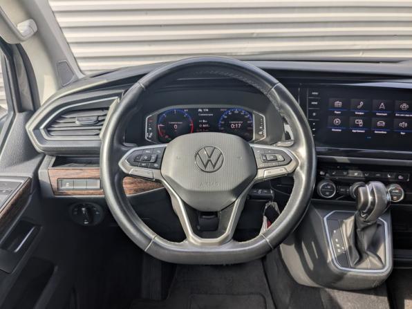 Volkswagen Multivan T6 Рестайлинг с пробегом 2021 года, цена 4 700 000 рублей, 207418 км, минивэн, Автокод Объявления