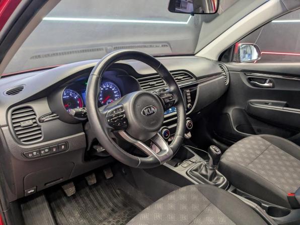 Kia Rio IV с пробегом 2017 года, цена 1 340 000 рублей, 73773 км, седан, Автокод Объявления