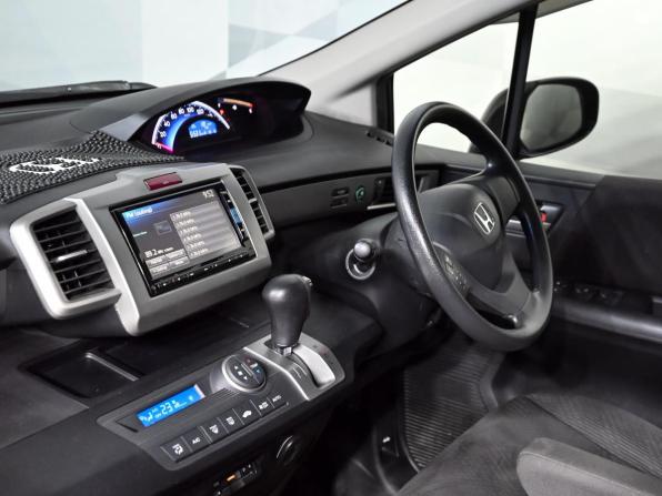 Honda Freed I Рестайлинг с пробегом 2014 года, цена 1 285 000 рублей, 63900 км, компактвэн, Автокод Объявления