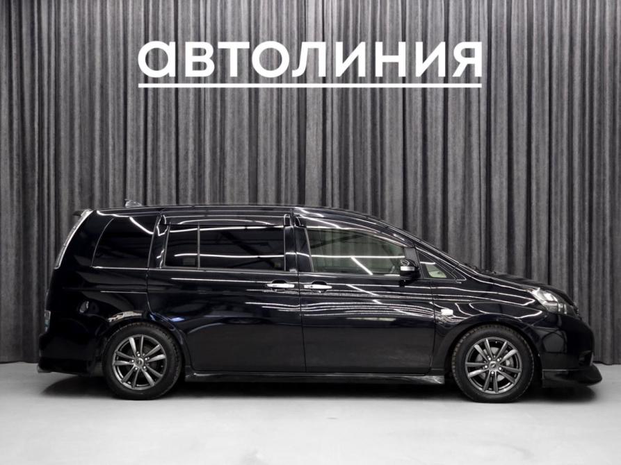 Toyota ISis I Рестайлинг Красноярск  - изображение 5