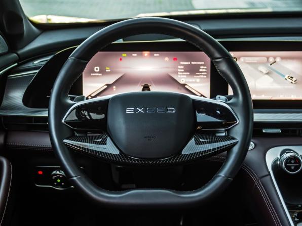 Exeed TXL I Рестайлинг 2 с пробегом 2024 года, цена 4 140 000 рублей, 4790 км, внедорожник, Автокод Объявления
