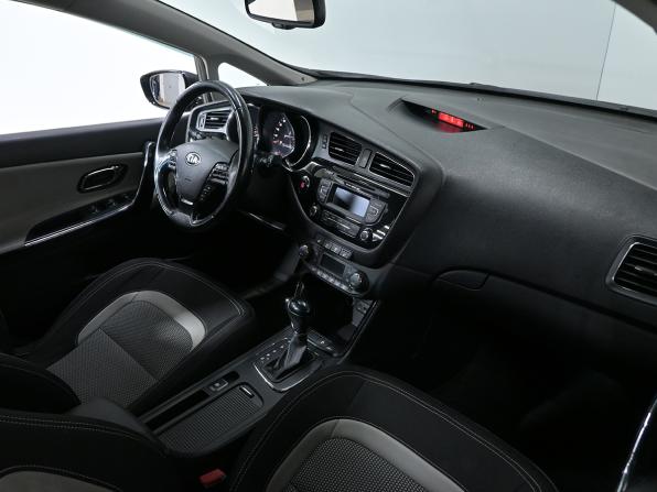 Kia Ceed II с пробегом 2013 года, цена 1 170 000 рублей, 125400 км, хэтчбек, Автокод Объявления