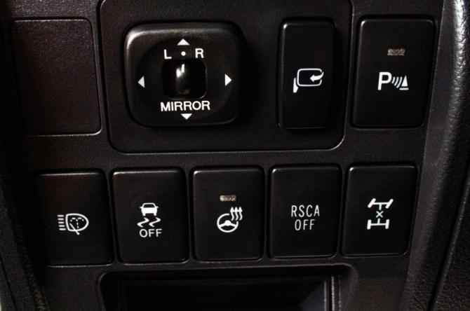 Toyota Land Cruiser 200 Series Рестайлинг 1 с пробегом 2012 года, цена 3 299 000 рублей, 253852 км, внедорожник, Автокод Объявления