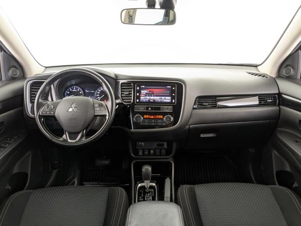 Mitsubishi Outlander III Рестайлинг 3 с пробегом 2020 года, цена 2 220 000 рублей, 96861 км, внедорожник, Автокод Объявления