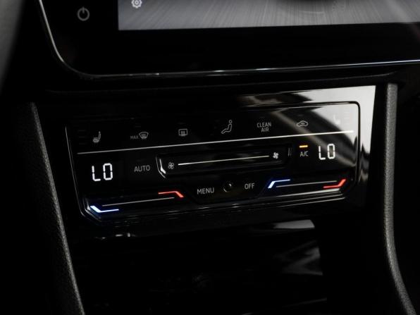 Skoda Superb III Рестайлинг с пробегом 2021 года, цена 2 529 000 рублей, 93004 км, лифтбек, Автокод Объявления