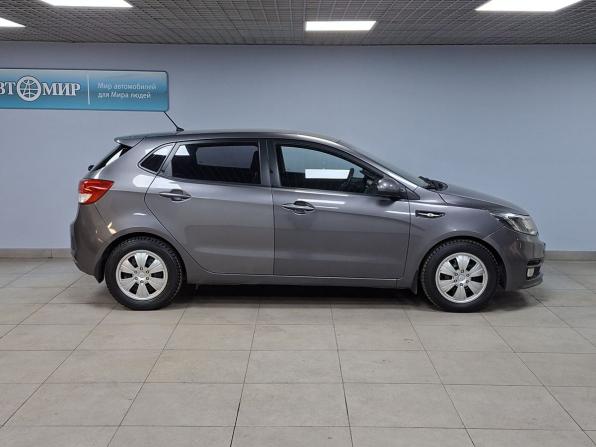 Kia Rio III Рестайлинг с пробегом 2015 года, цена 1 159 000 рублей, 119689 км, хэтчбек, Автокод Объявления