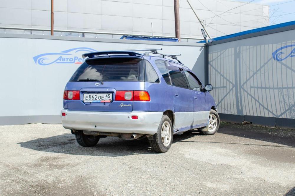 Toyota Ipsum I (M10) Курган  - изображение 4