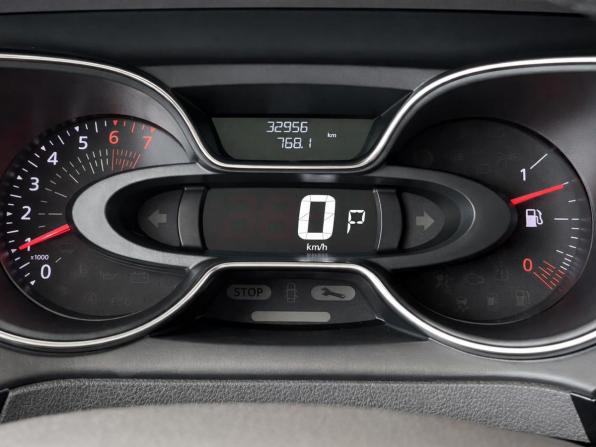 Renault Kaptur I Рестайлинг с пробегом 2021 года, цена 1 697 000 рублей, 32956 км, внедорожник, Автокод Объявления
