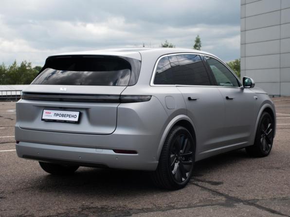 Li Auto (Lixiang) L7 I Рестайлинг с пробегом 2024 года, цена 7 500 000 рублей, 9547 км, внедорожник, Автокод Объявления