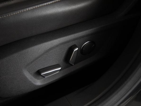 Ford Mondeo V с пробегом 2016 года, цена 1 325 000 рублей, 209904 км, седан, Автокод Объявления