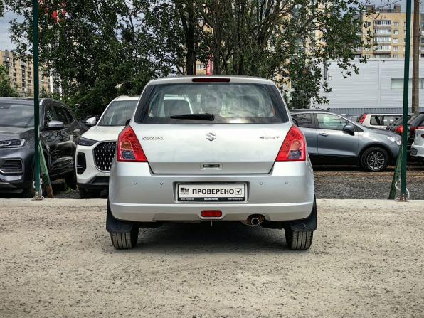 Suzuki Swift III с пробегом 2010 года, цена 629 000 рублей, 117000 км, хэтчбек, Автокод Объявления