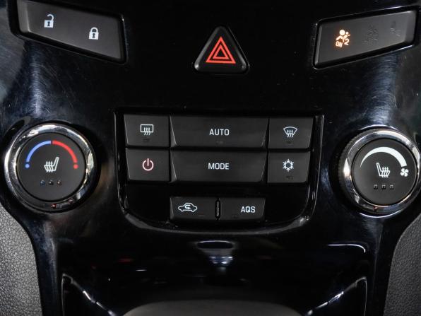 Chevrolet Orlando I с пробегом 2012 года, цена 1 099 000 рублей, 168652 км, компактвэн, Автокод Объявления