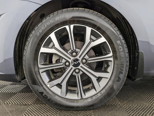 Kia Rio IV Рестайлинг с пробегом 2021 года, цена 1 650 000 рублей, 109420 км, седан, Автокод Объявления