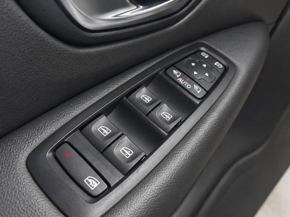 Renault Scenic IV с пробегом 2017 года, цена 1 499 000 рублей, 177000 км, компактвэн, Автокод Объявления