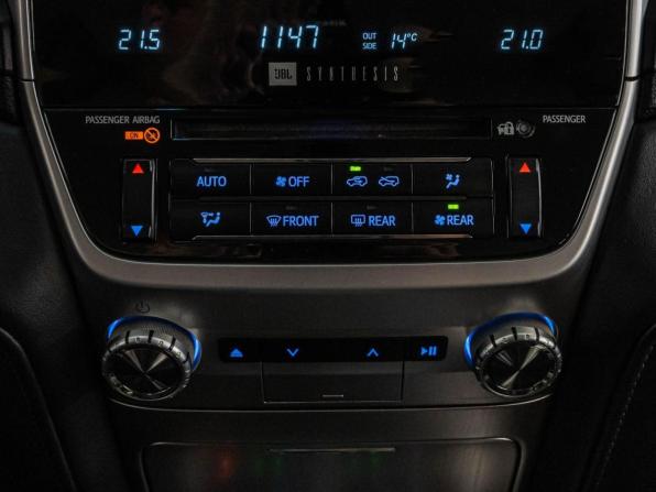 Toyota Land Cruiser 200 Series Рестайлинг 2 с пробегом 2017 года, цена 5 249 000 рублей, 173662 км, внедорожник, Автокод Объявления